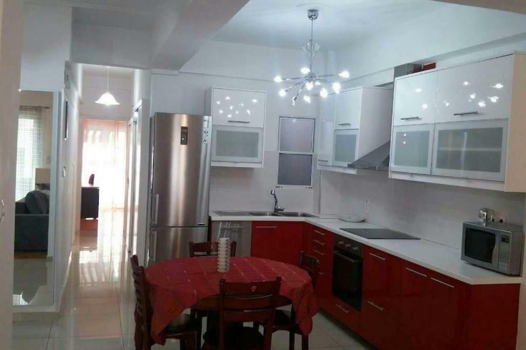 Ani'S Apartments Атина Екстериор снимка